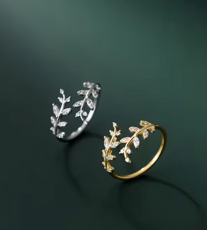 925 Sterling Silver Crystal Leaf Ring | Adjustable